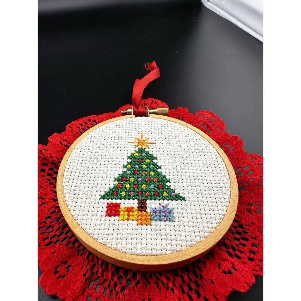Completed‎ Xmas Tree Cross Stitch Embroidery Christmas Ornament Hoop Red Lace